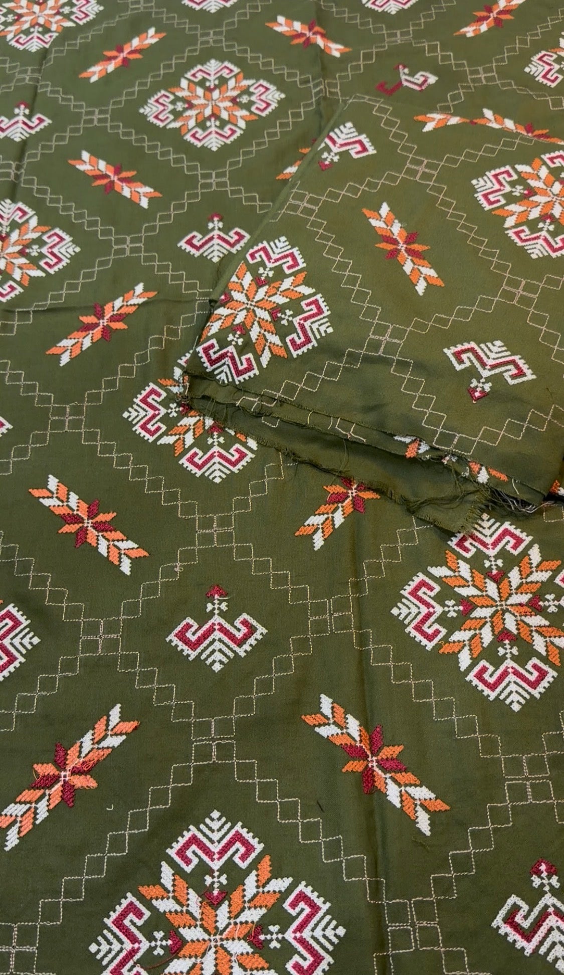 2pcs Mongia Green Box Computerised Embroidery Dhanak