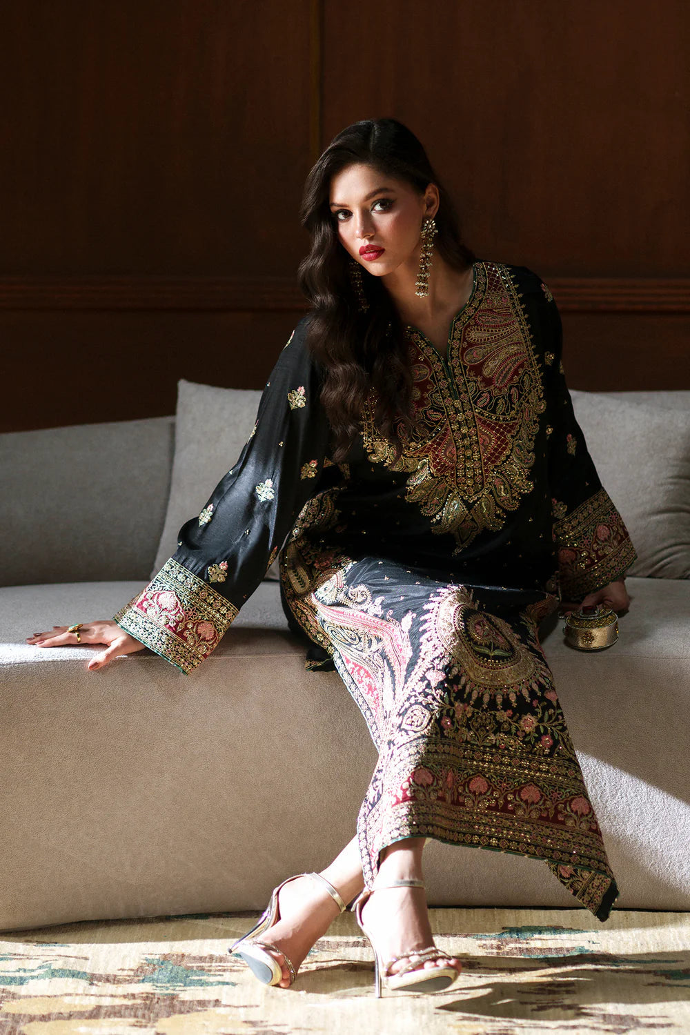 3pcs Velvet Ethnic Soraj Embroidered