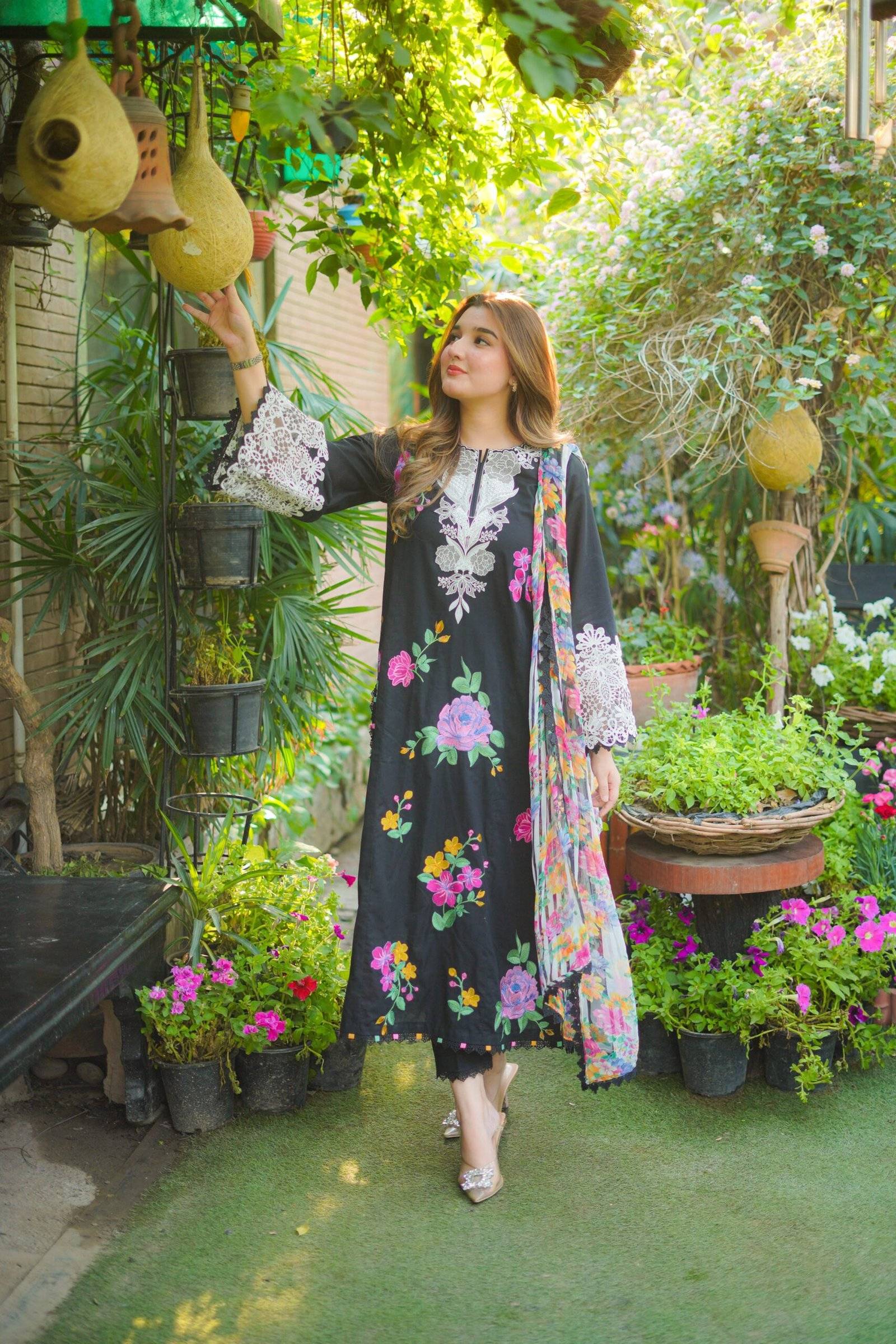 3pcs Aneelas Black Multi lawn