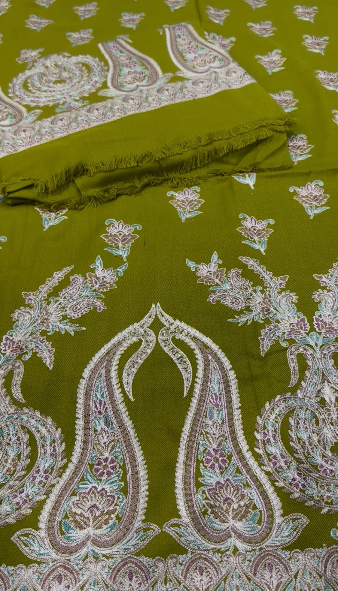 3pcs Mehndiya Dhani Pashmina wool with ari Work