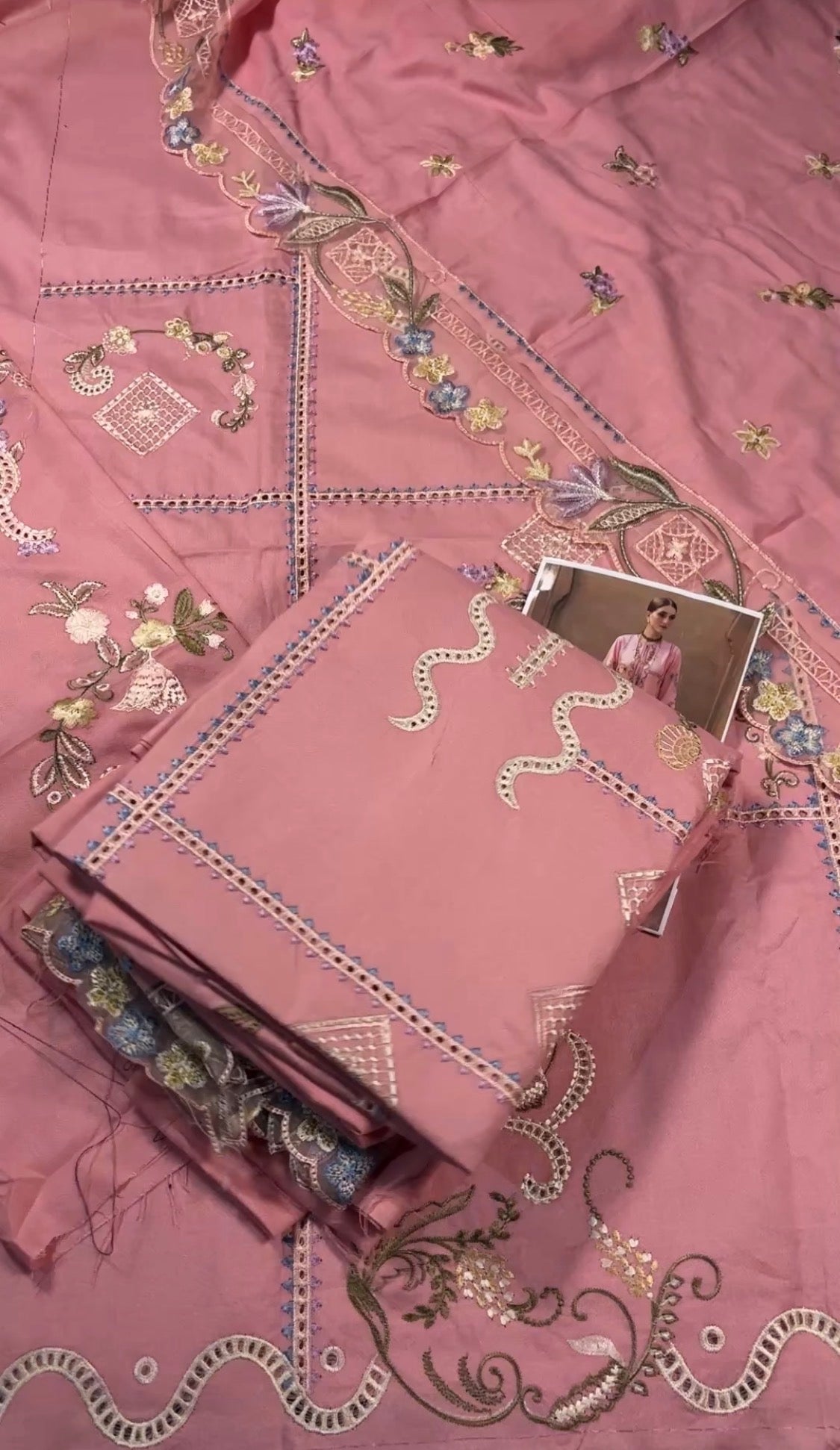 3pcs Dhanak Tea Pink Embroidered Crimson