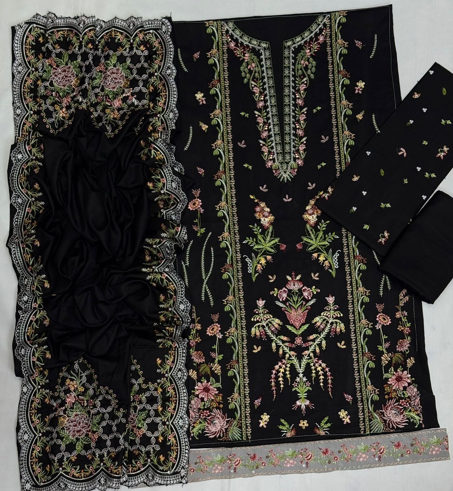 3pcs Embroidery Qalamkar black Dhanak