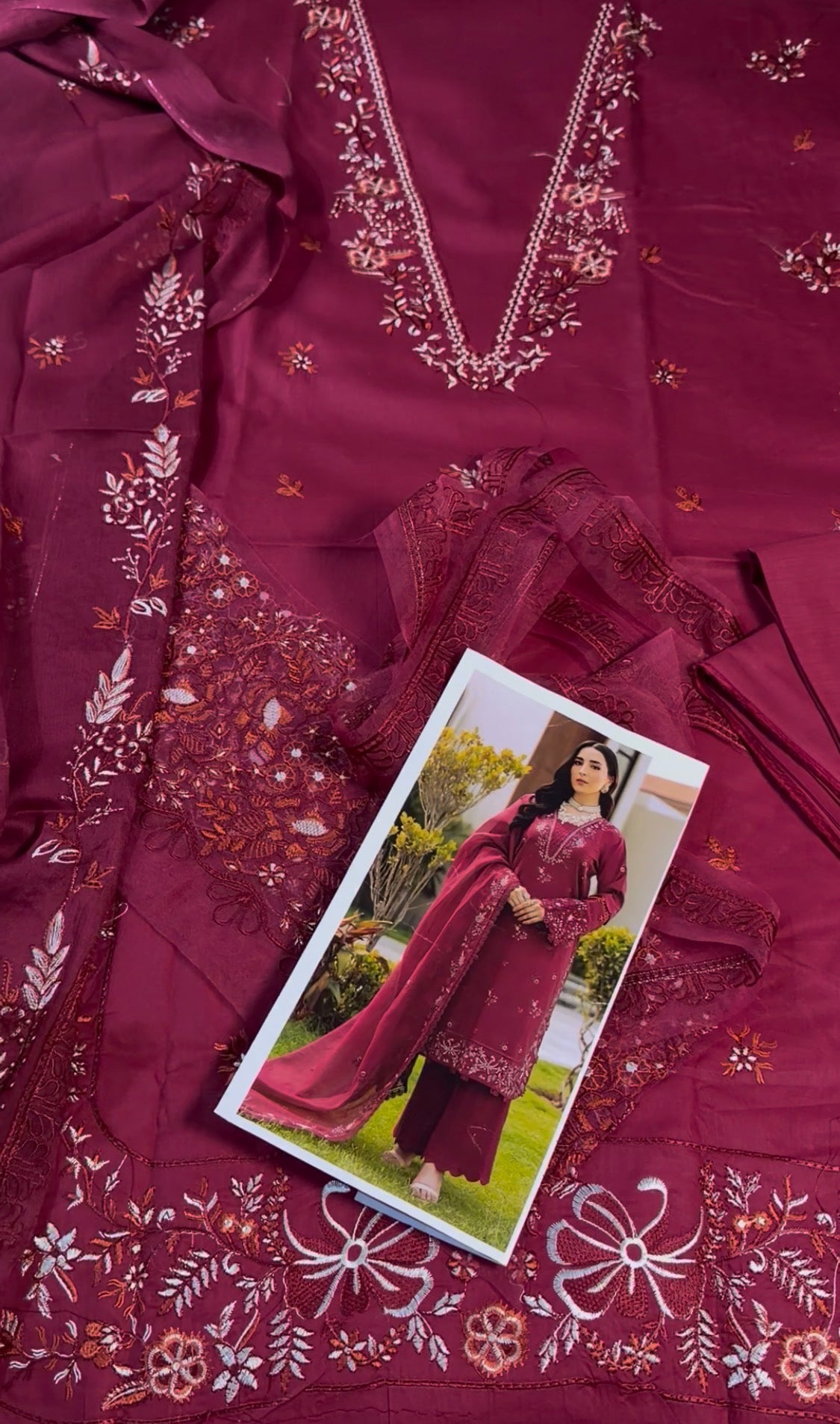 3pcs Elaf Gajri Emb sale lawn