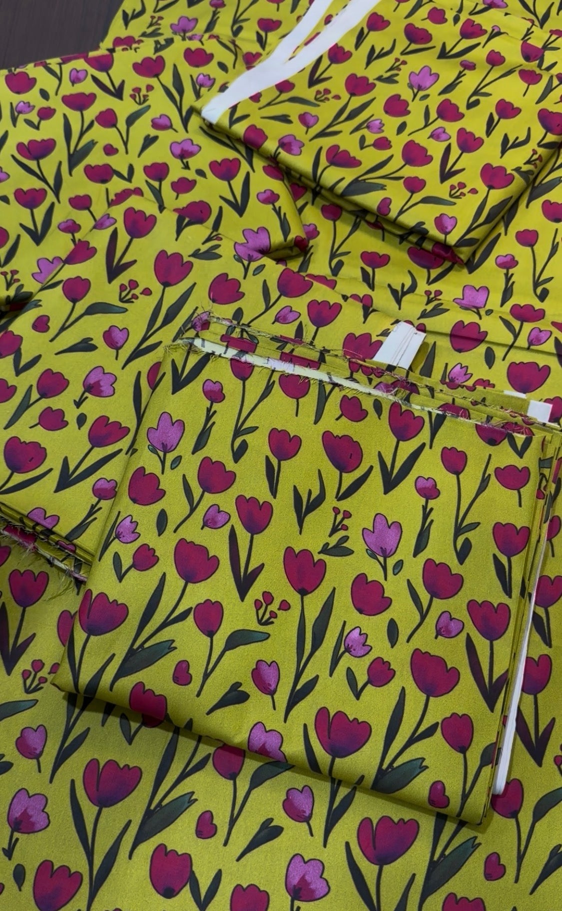 2pcs Bonanza Lilen Mehndiya Multi Flower Print
