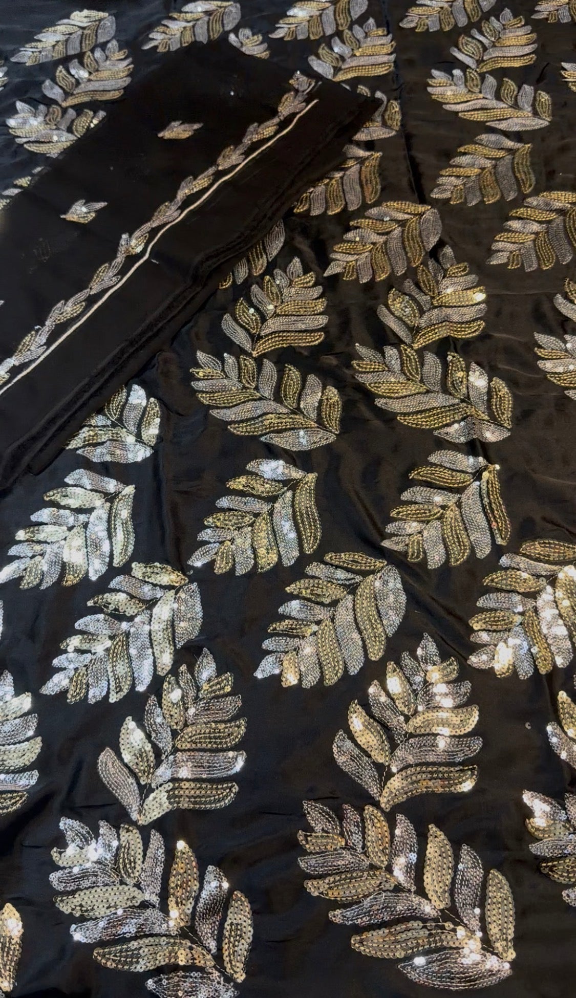 3pcs Silk Embroidery Sequenced Black