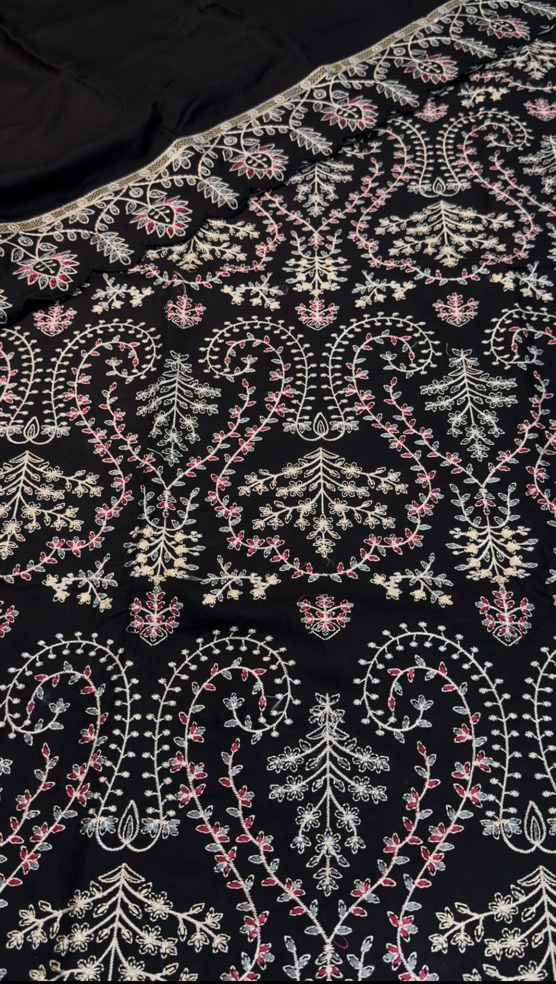 3pcs ZaraShahjhan Dhanak Kashmiri Embroidered Black