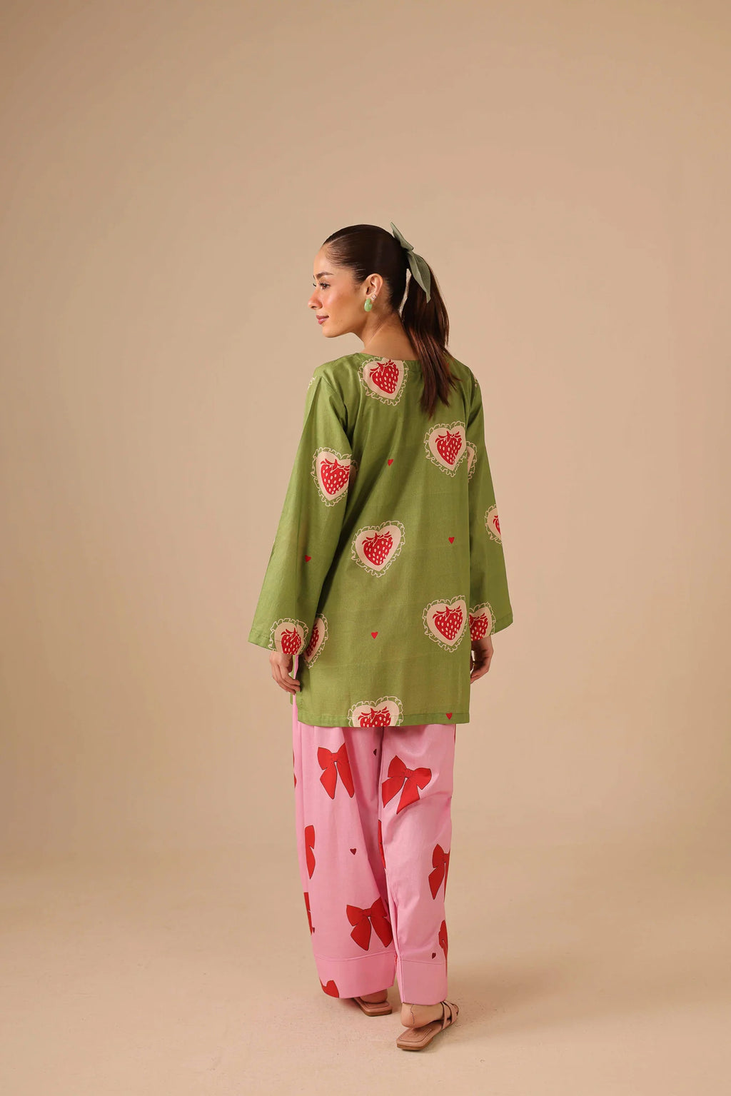 2pcs Khaddar Parrot Pinterest Cute