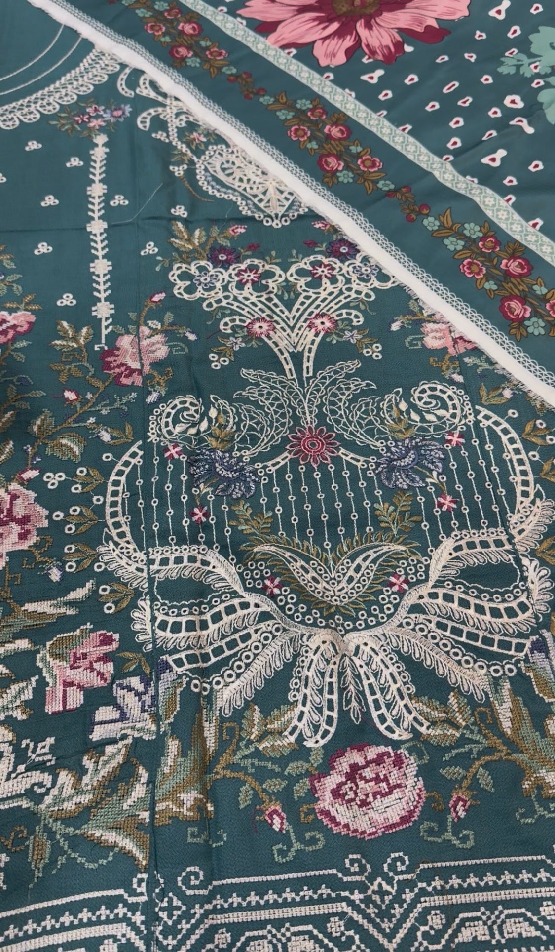 3pcs Dhanak Sobia Nazir Hania Dhanak Slp Embroidered Sea Green