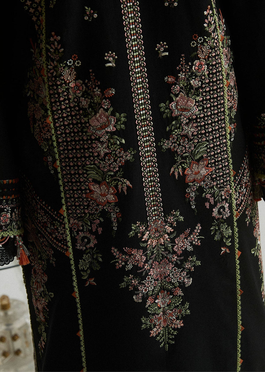 3pcs Hussain Rehar Black Embroidery 3panels