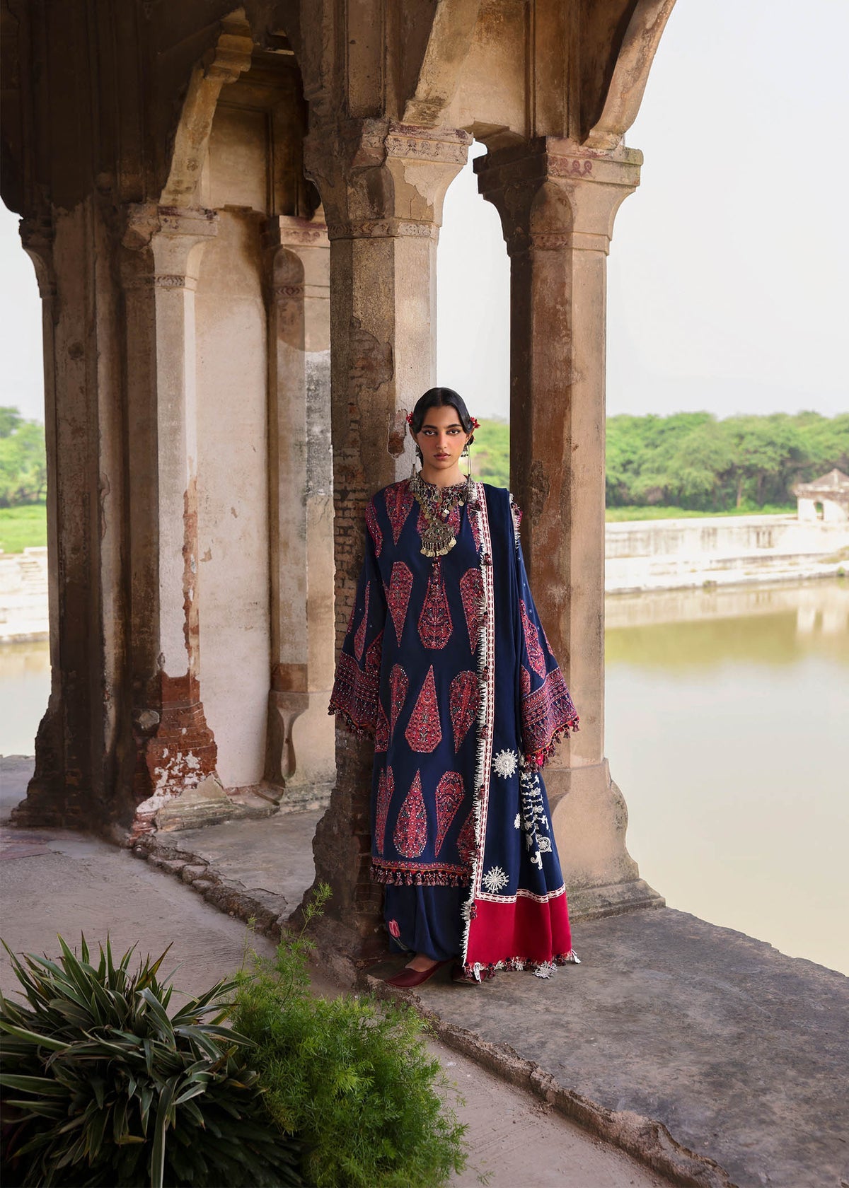 3pcs Hussain Rehar Blue Heavy Lawn