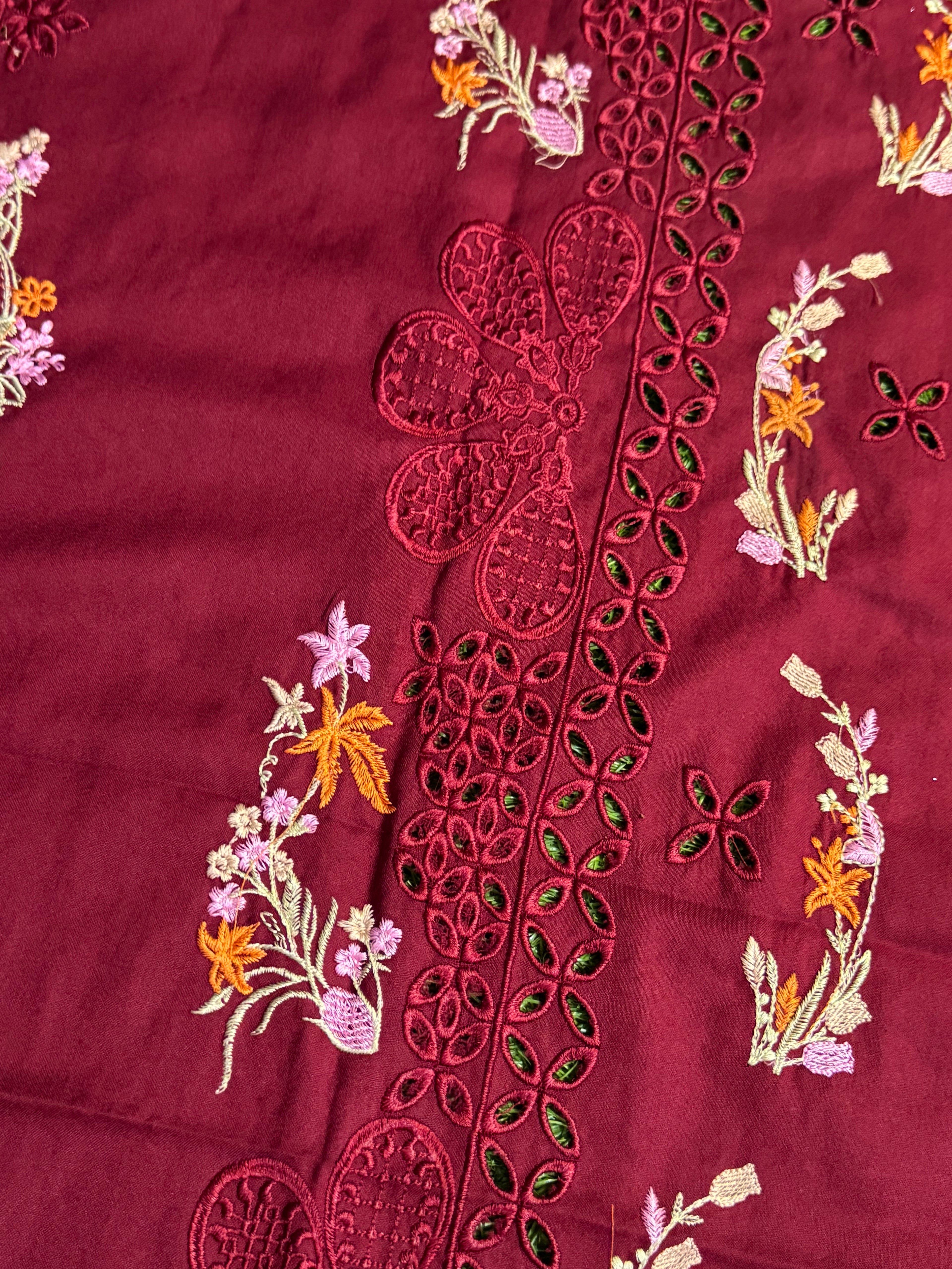 2pcs Chikenkari with embroidery dhanak