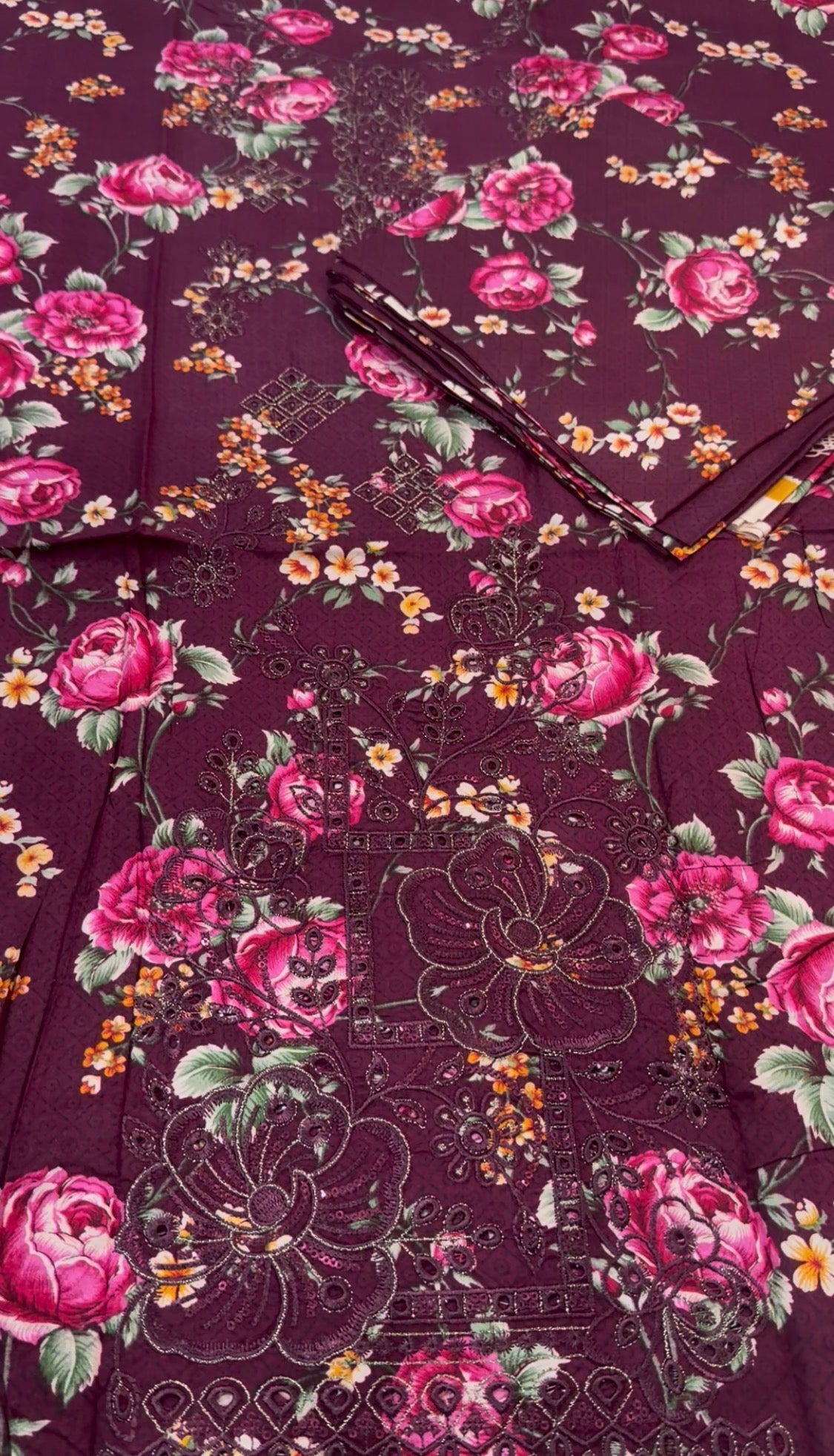 3pcs Lilen Maria B Mehroon Embroidered