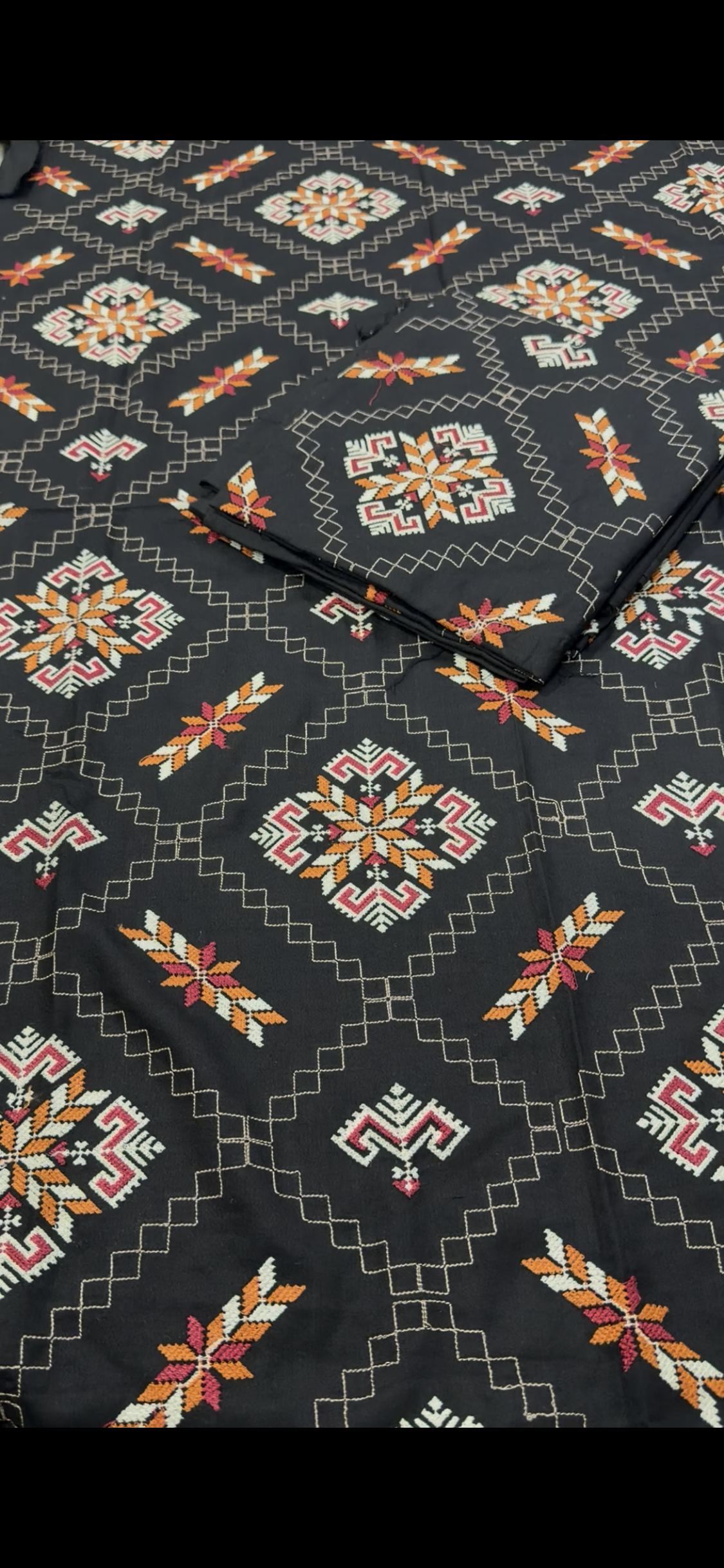 2pcs Breeze Dhanak Black Box Embroidered Computerized