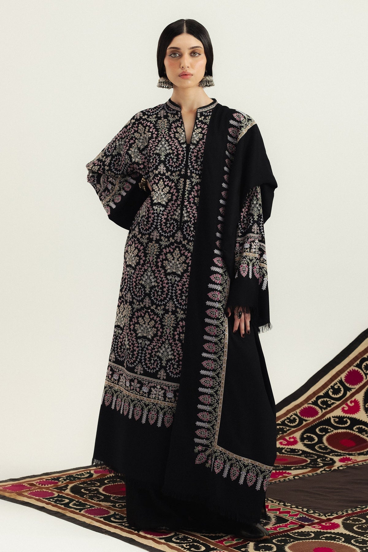 3pcs ZaraShahjhan Dhanak Kashmiri Embroidered Black