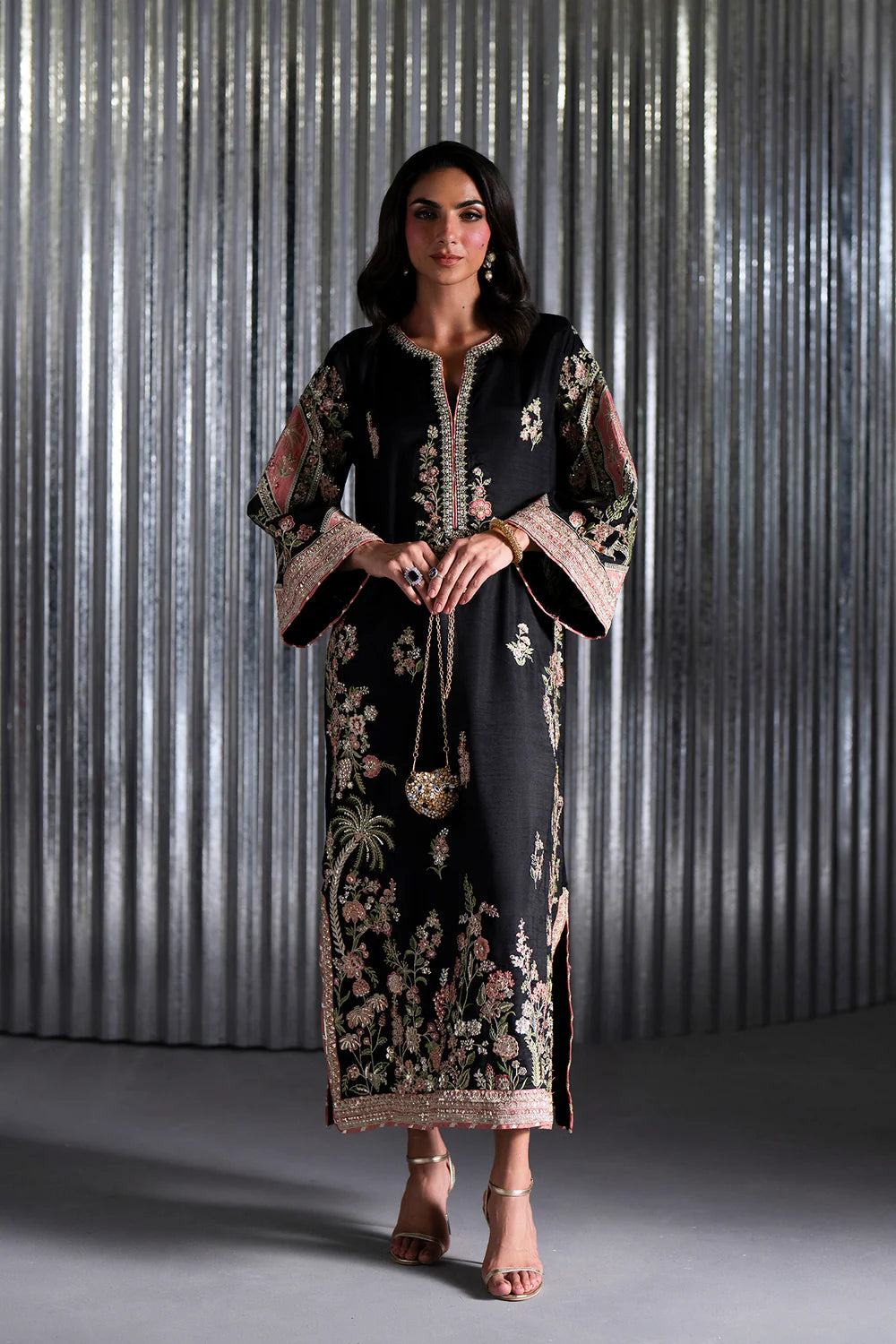 2pcs Ethnic Black Pink Embroidered Silk