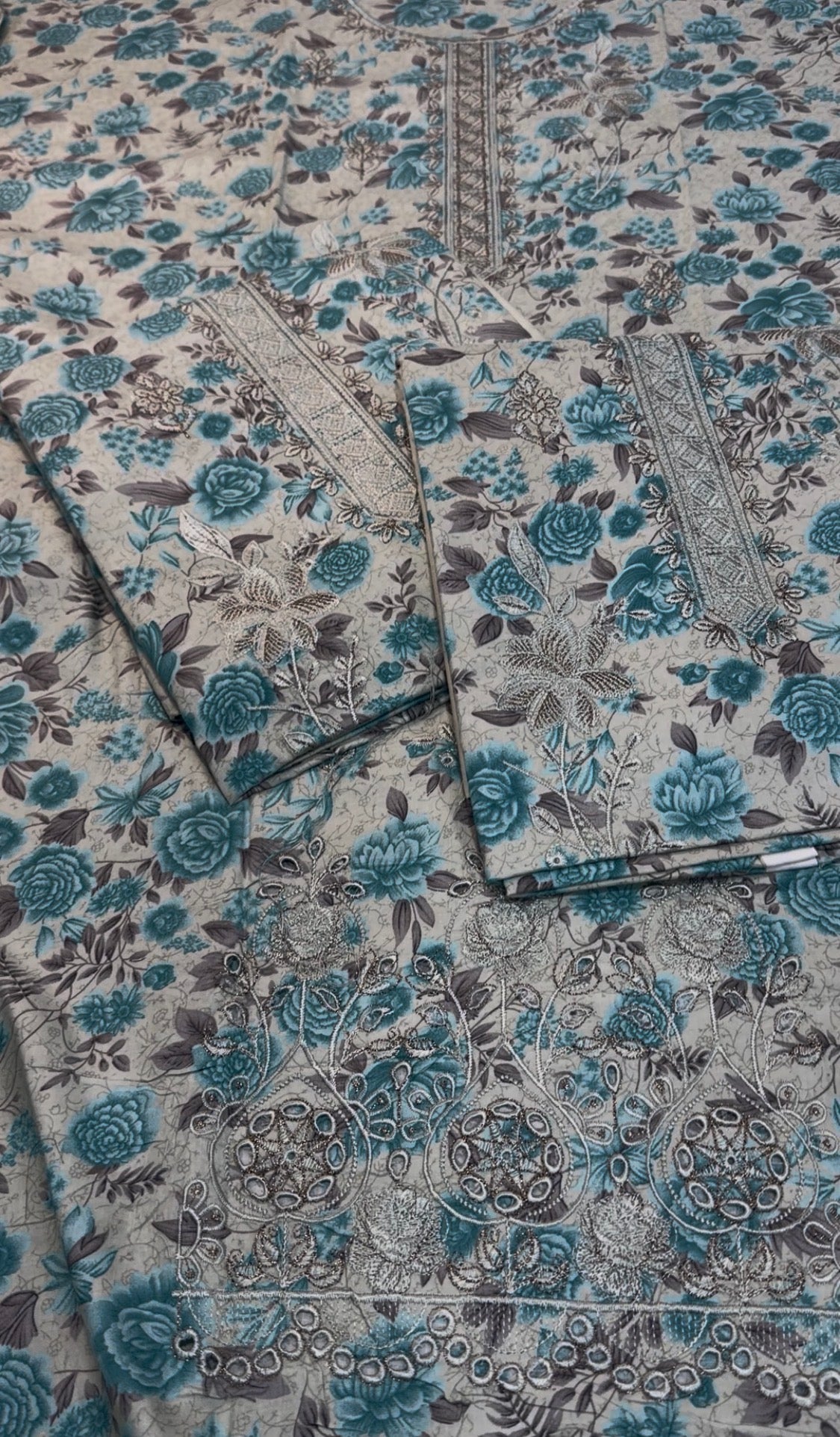 3pcs Lilen Baroque Sky Grey Embroidered