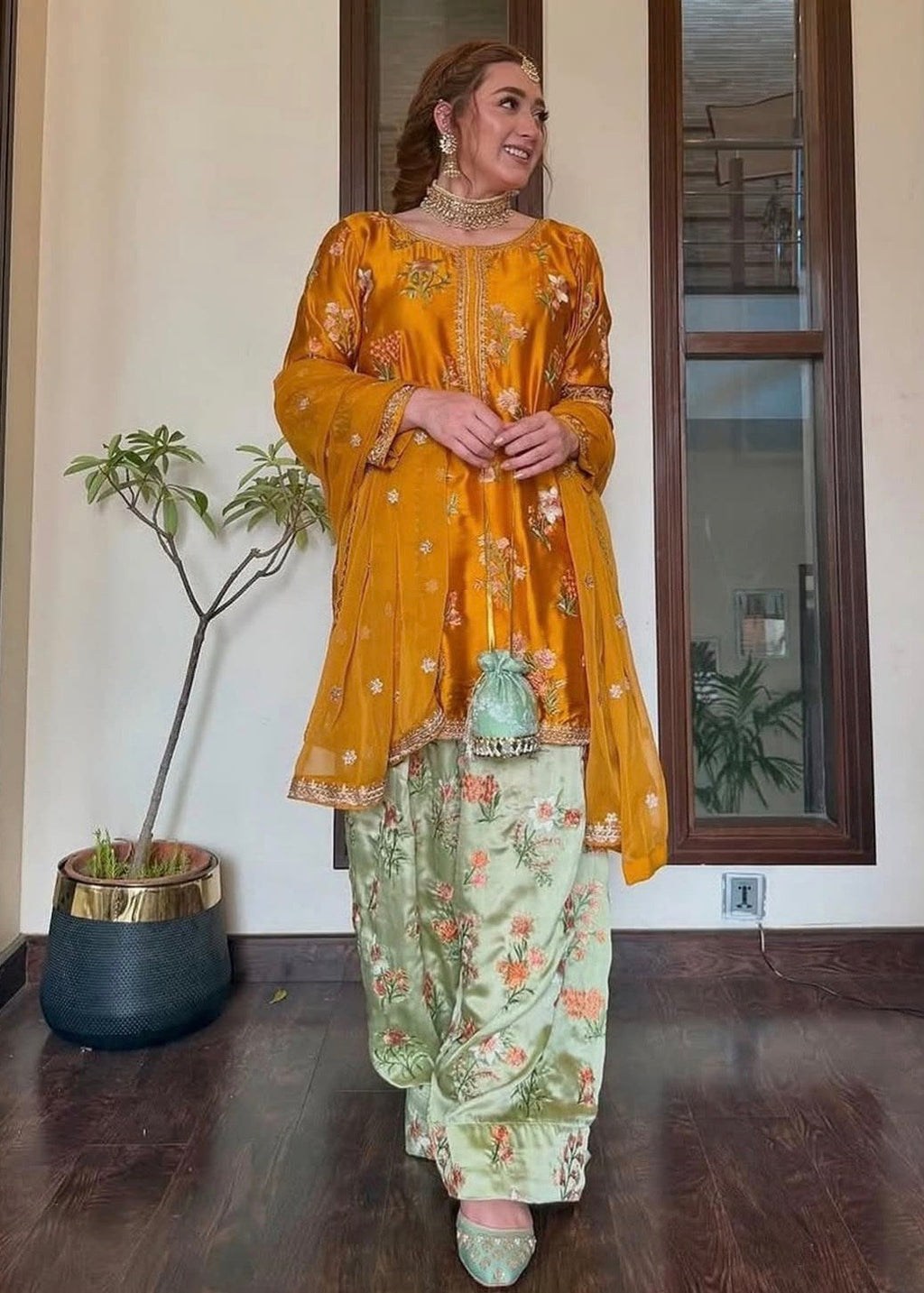 3pcs Dur E Shehvar Silk Embroidered