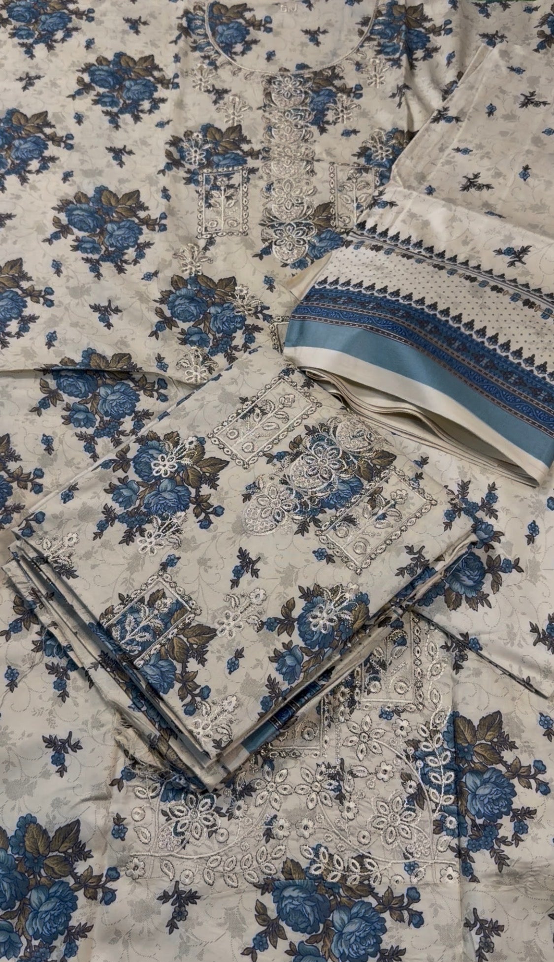 3pcs Skin Baroque Lilen Embroidered