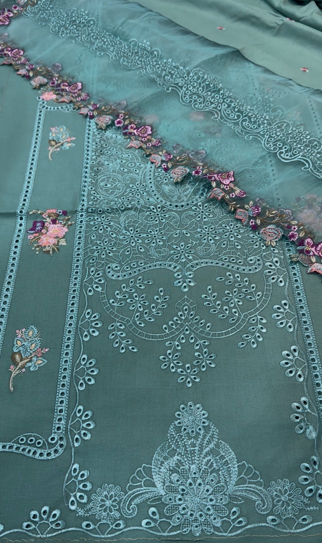 3pcs Dhanak MariaB Zinc Embroidery