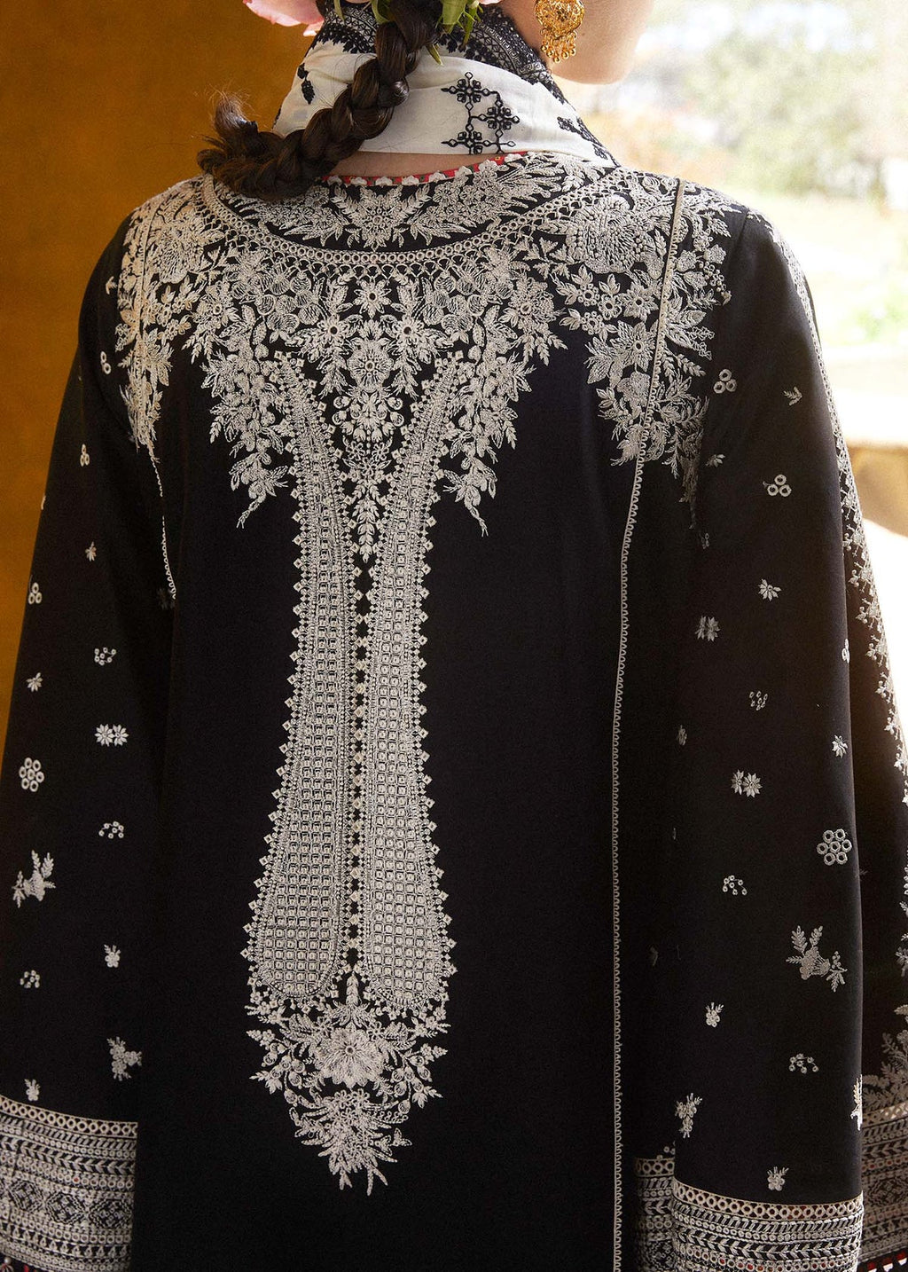3pcs Hussain Rehar Black White Front Back Embroidered