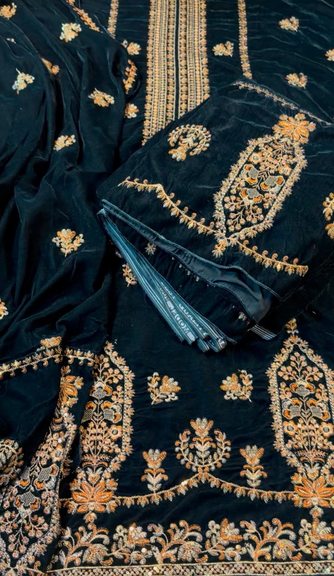 3pcs Velvet Zinc Green Embroidered