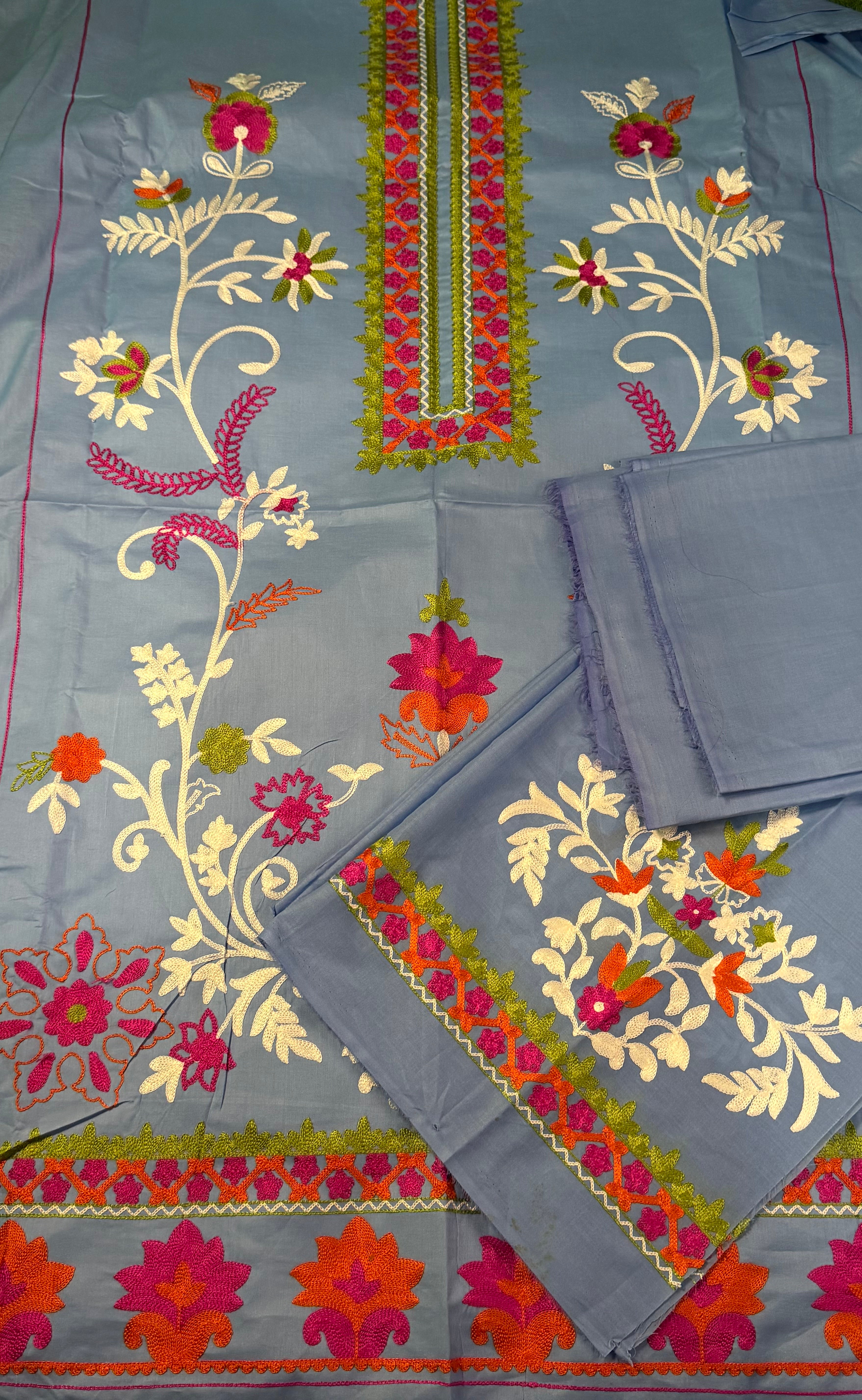 2pcs Sky Multi Tawakal Emb lawn