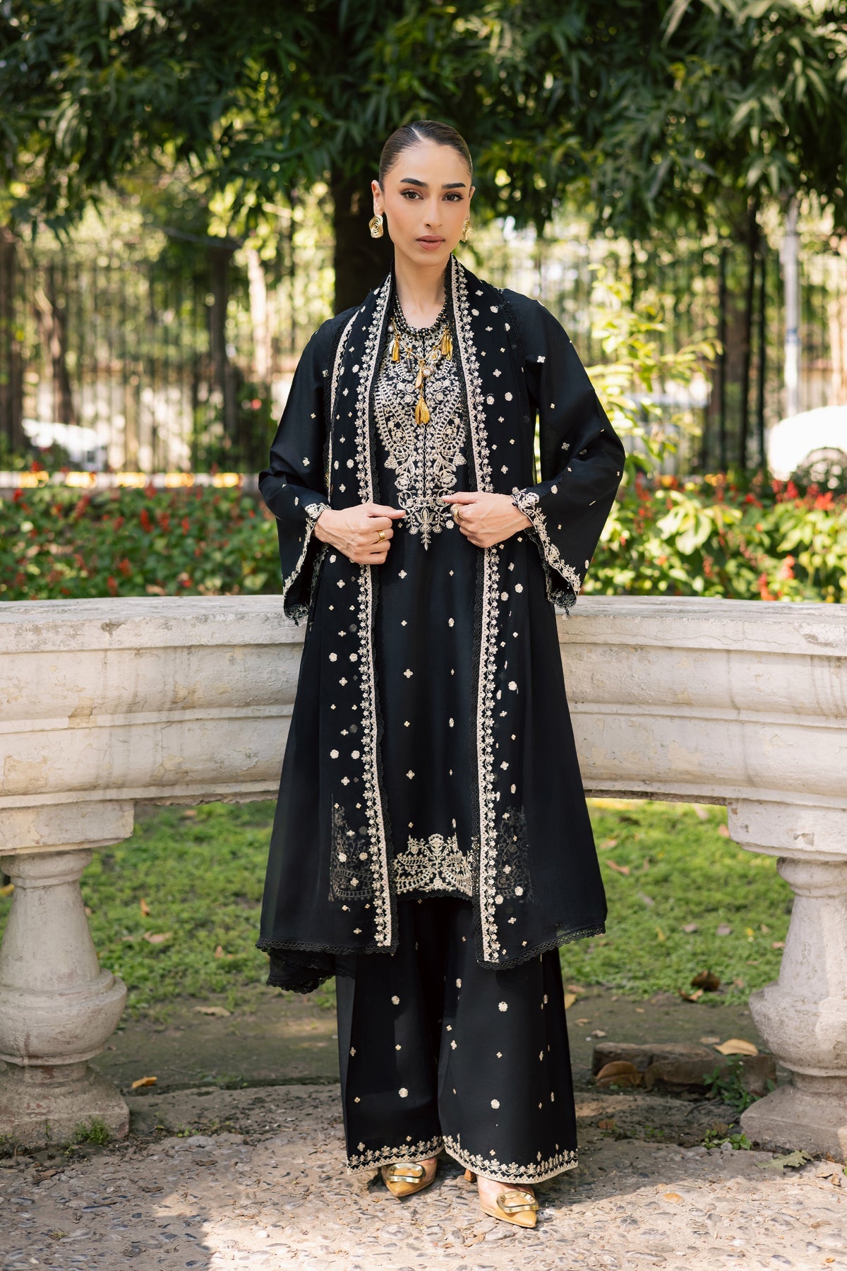 3pcs Batik Black Skin Embroidery FF Dhanak