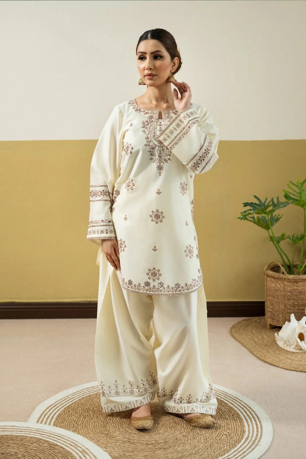 2pcs cream Pezwan lawn