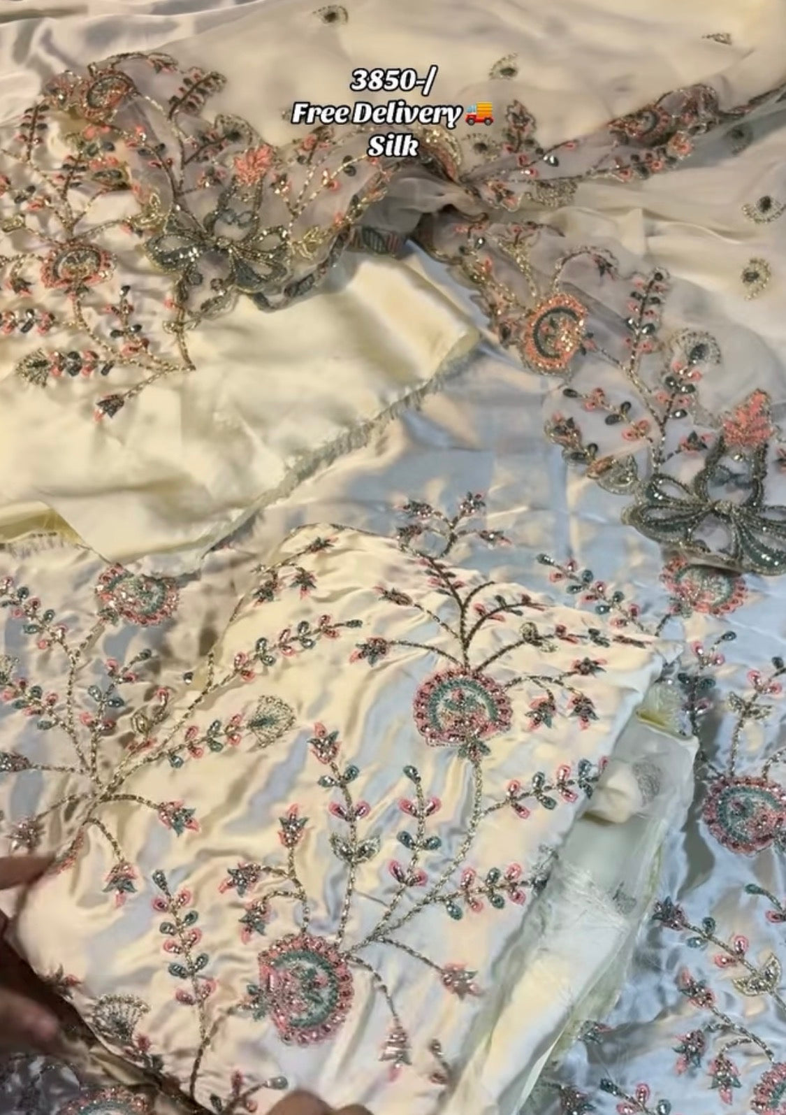3pcs Kubra Khan offwhite Silk