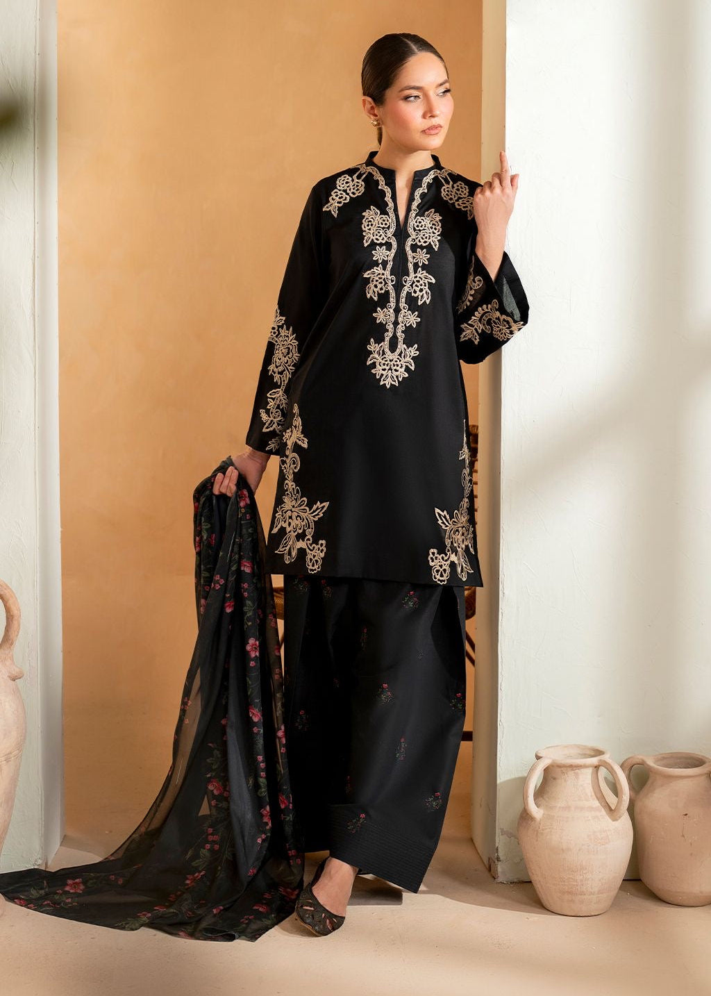 3pcs Iznik Black Embroidered dhanak
