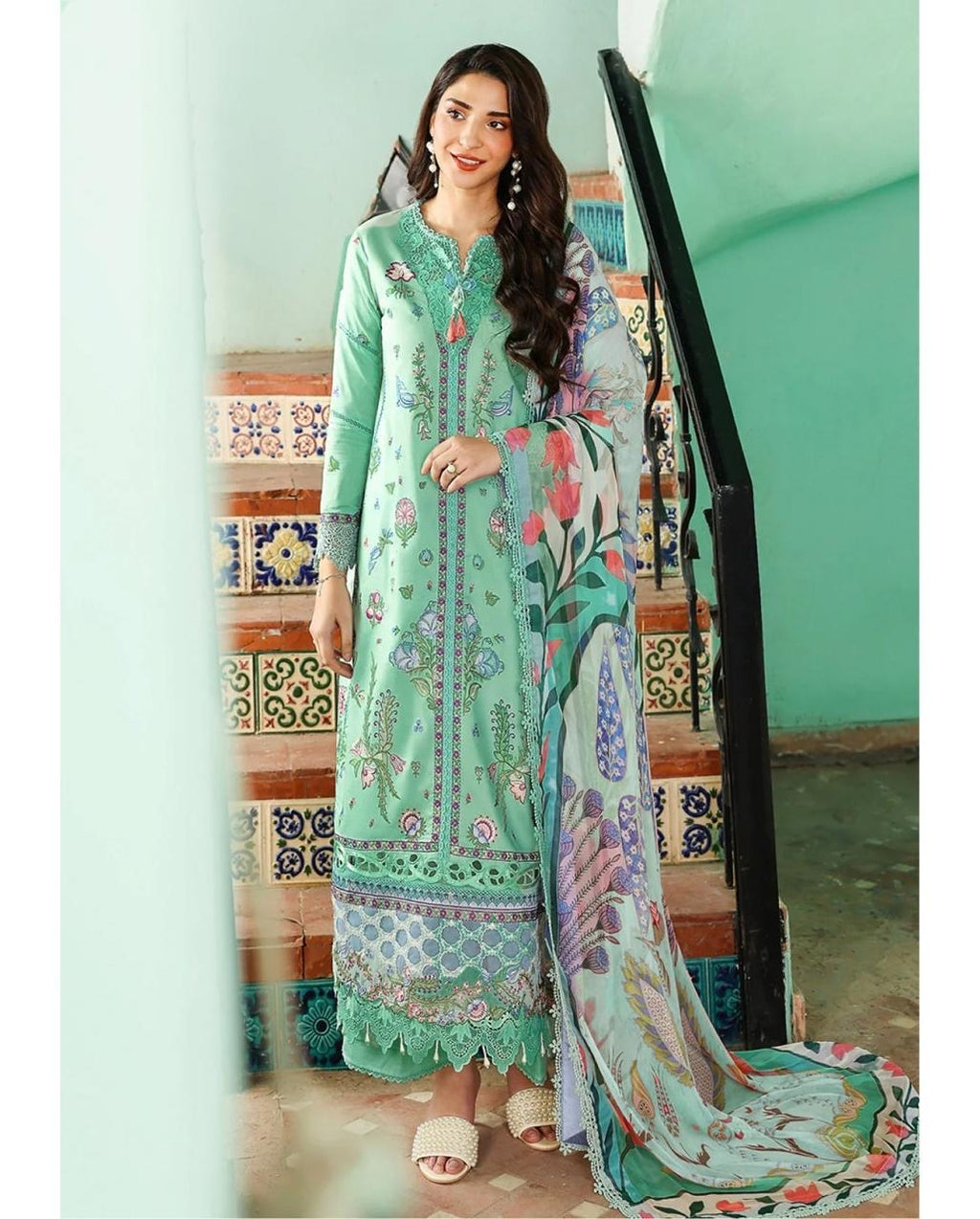 3pcs Rohenaz Open Gown Style Embroidered Dhanak