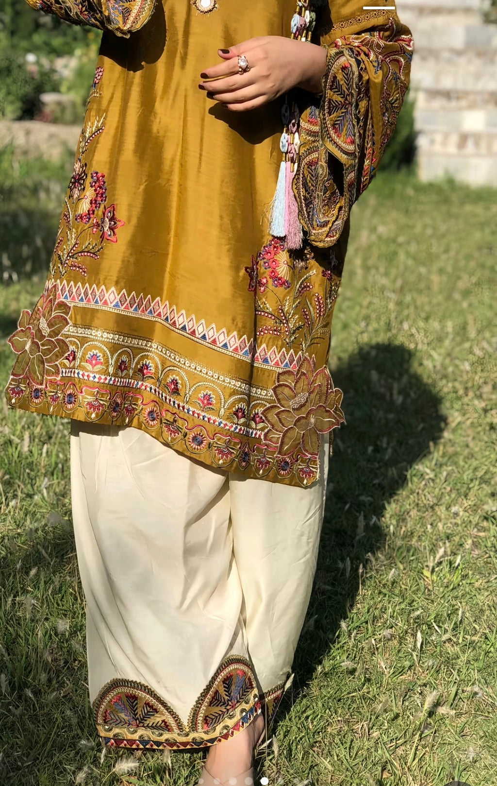 2pcs Ethnic Mehndiya Cutwork Flower lawn