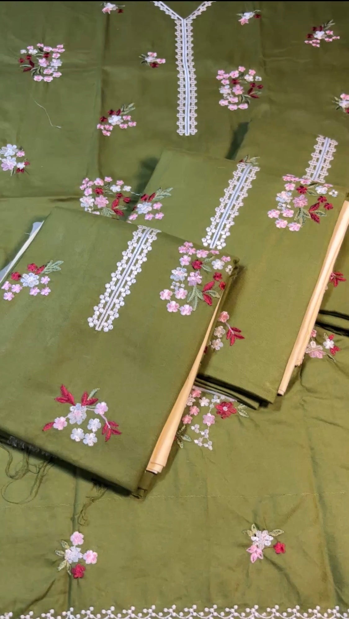 2pcs Dhanak Parrot Pinteresty Emb