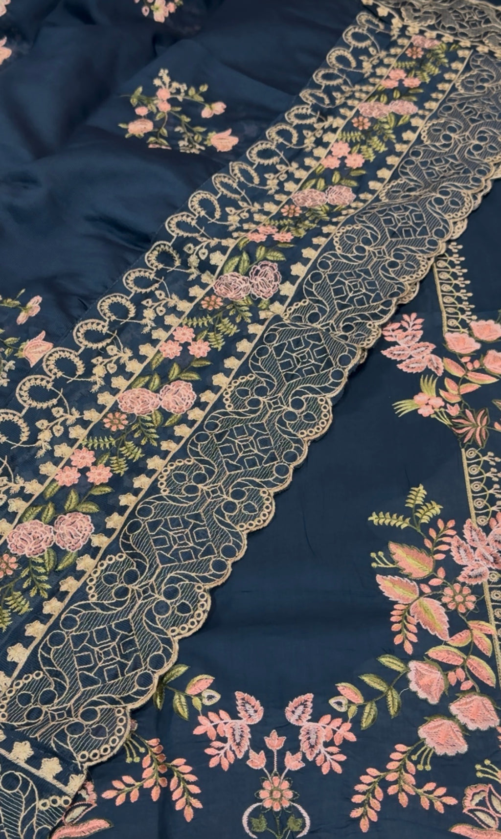 3pcs khaf zinc lawn with soft Khaddi net dupata