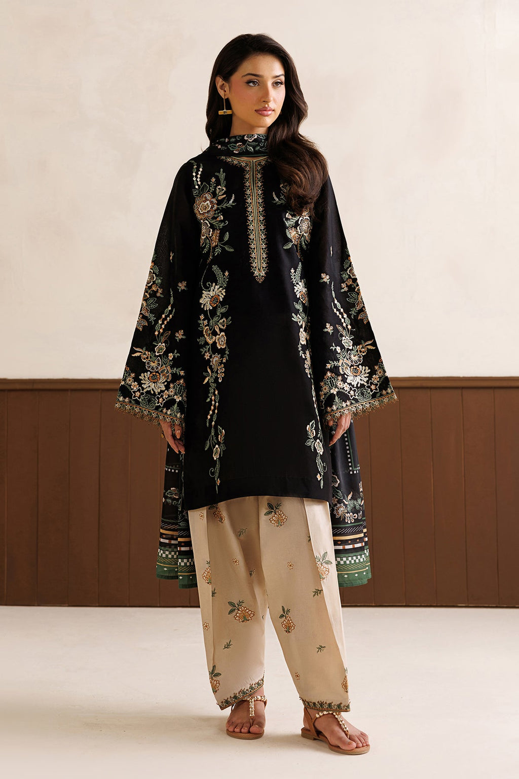 3pcs Baroque Black With Embroidery Skin Trouser Dhanak