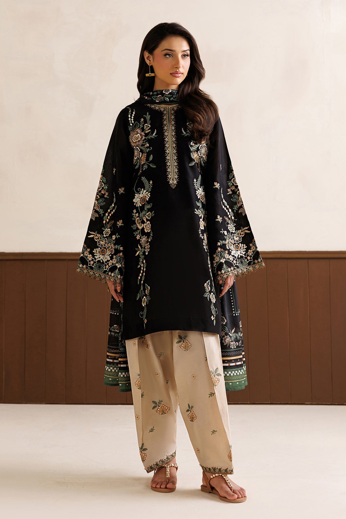 3pcs Baroque Black With Embroidery Skin Trouser Dhanak