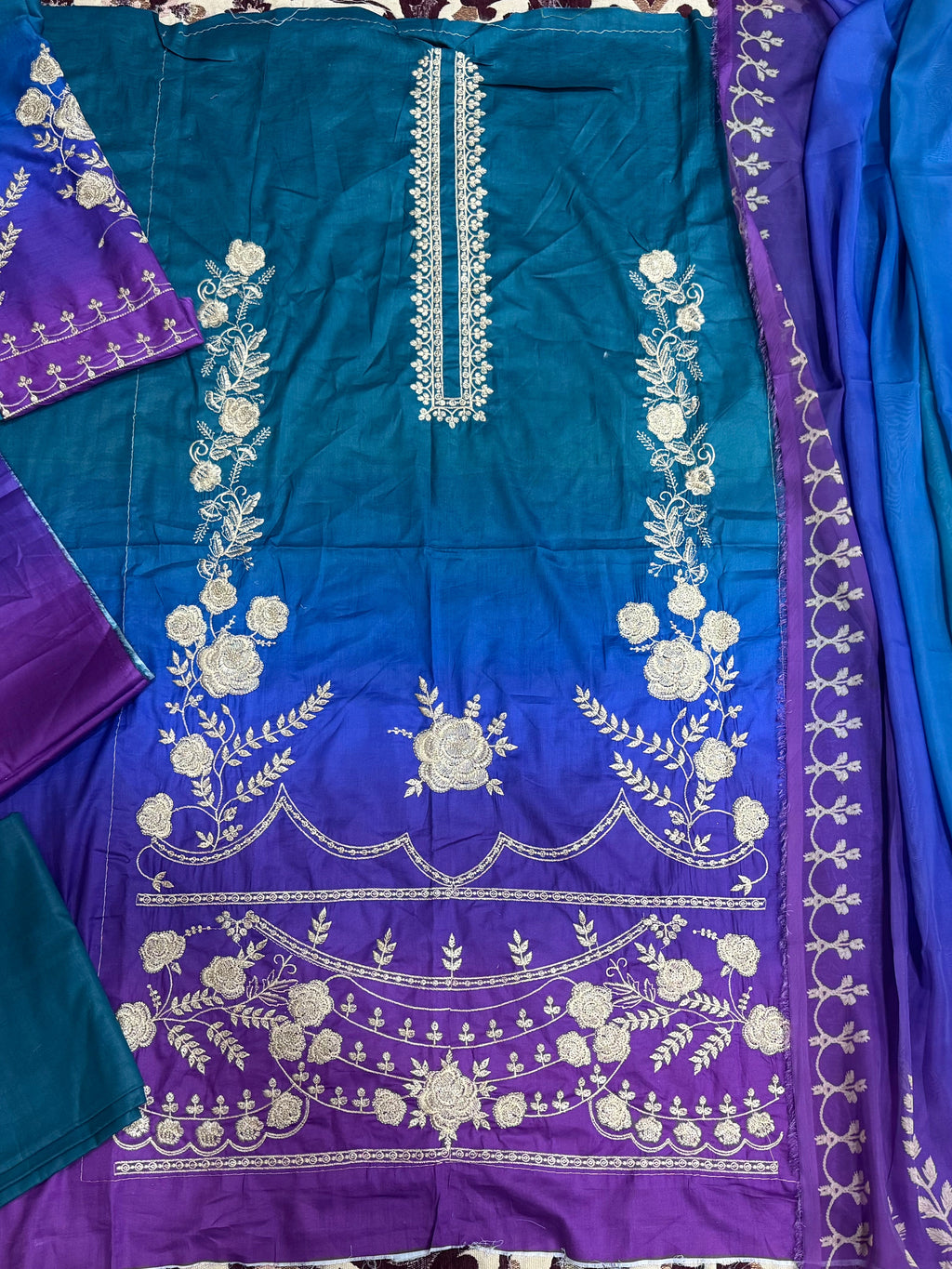 3pcs Ethnic 3tone embroidered lawn