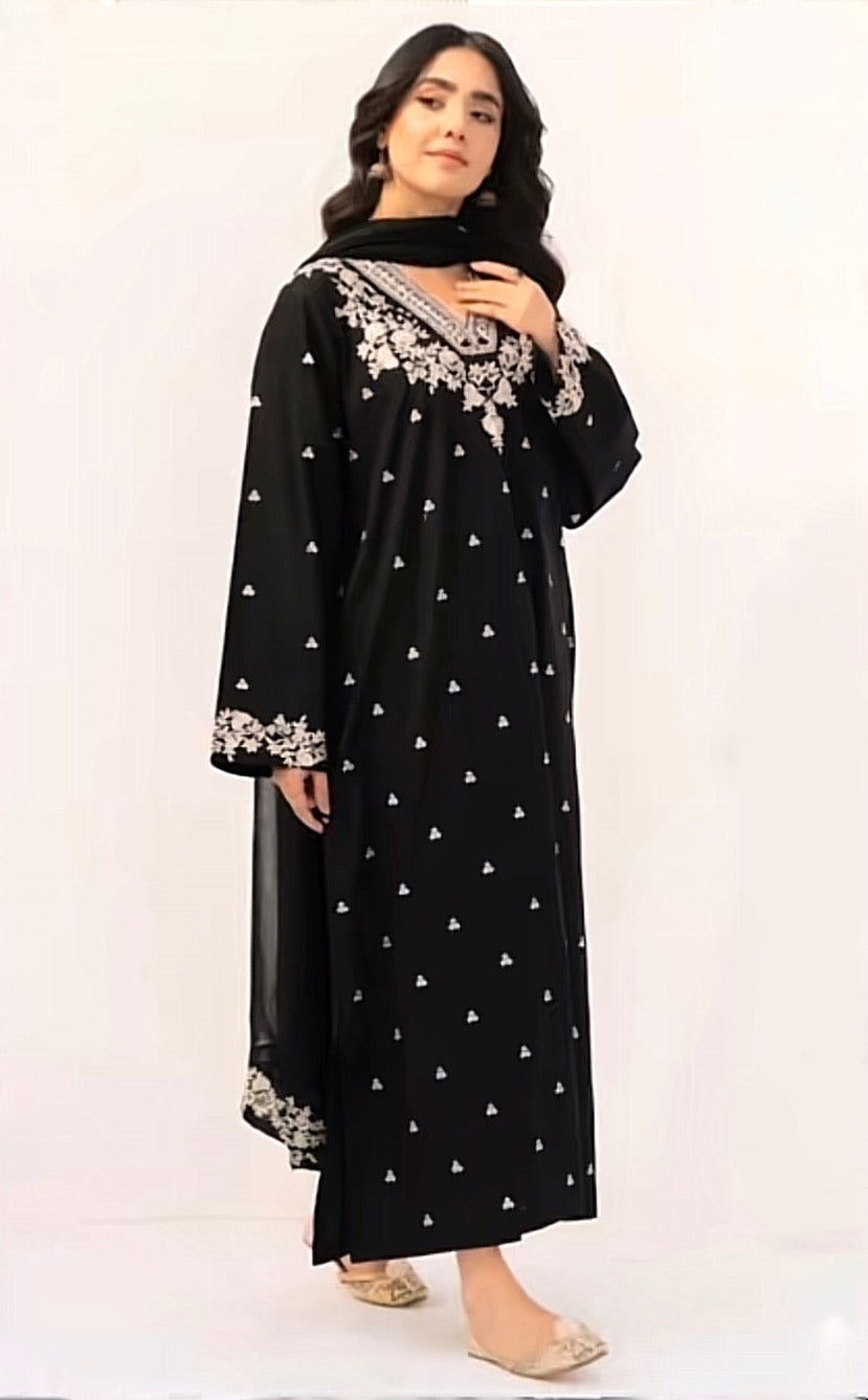 3pcs Pezwan Black lawn