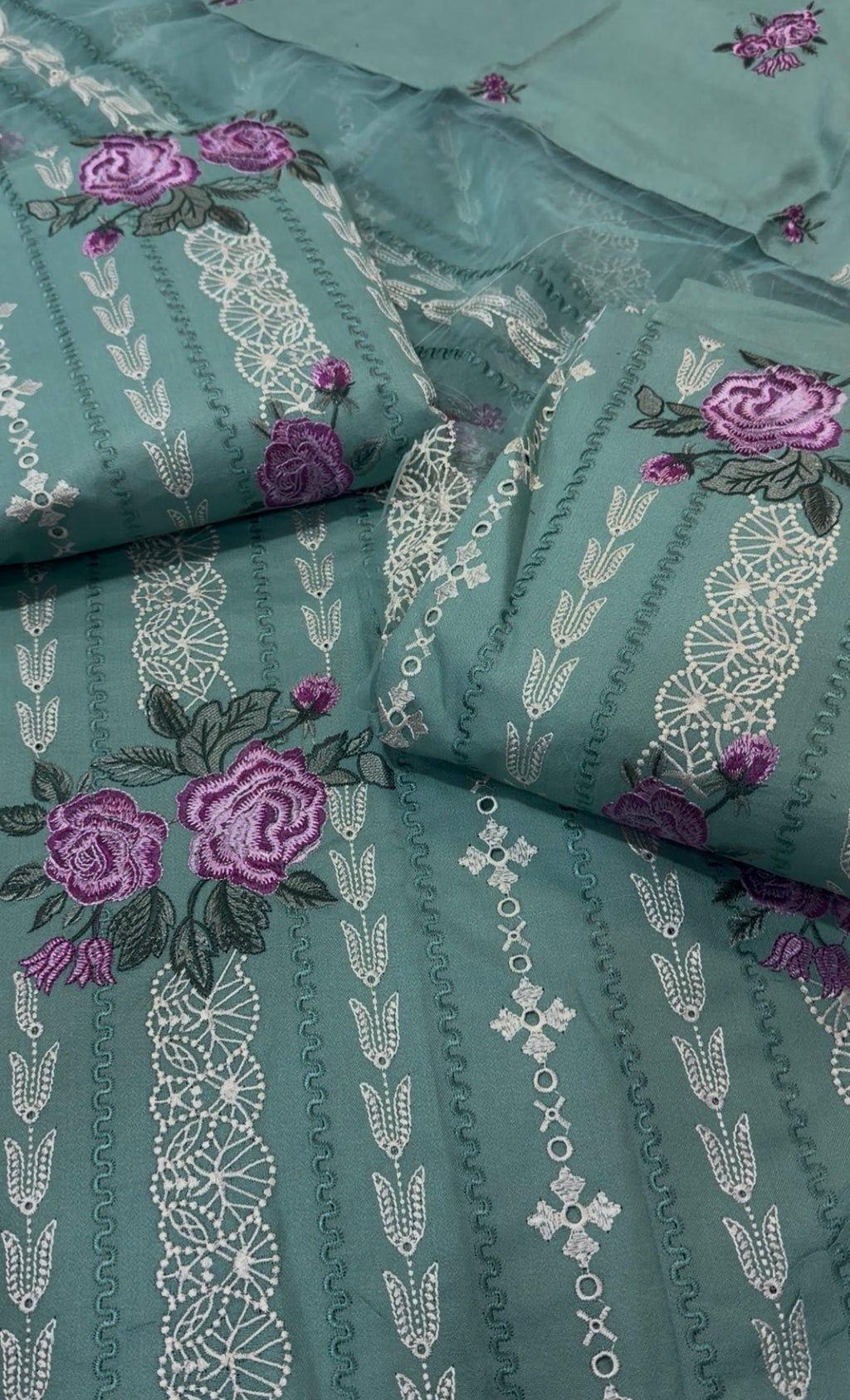 3pcs Aneelas Sea Green Lines Embroidered Saboor Ali