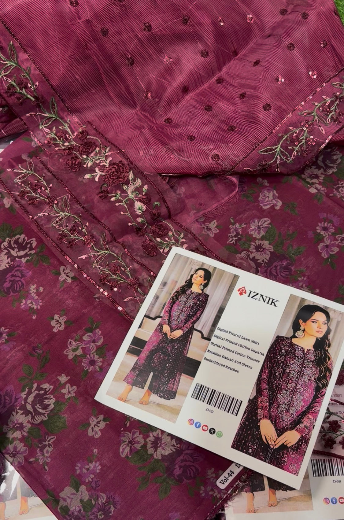 3pcs iznik mehroon lawn