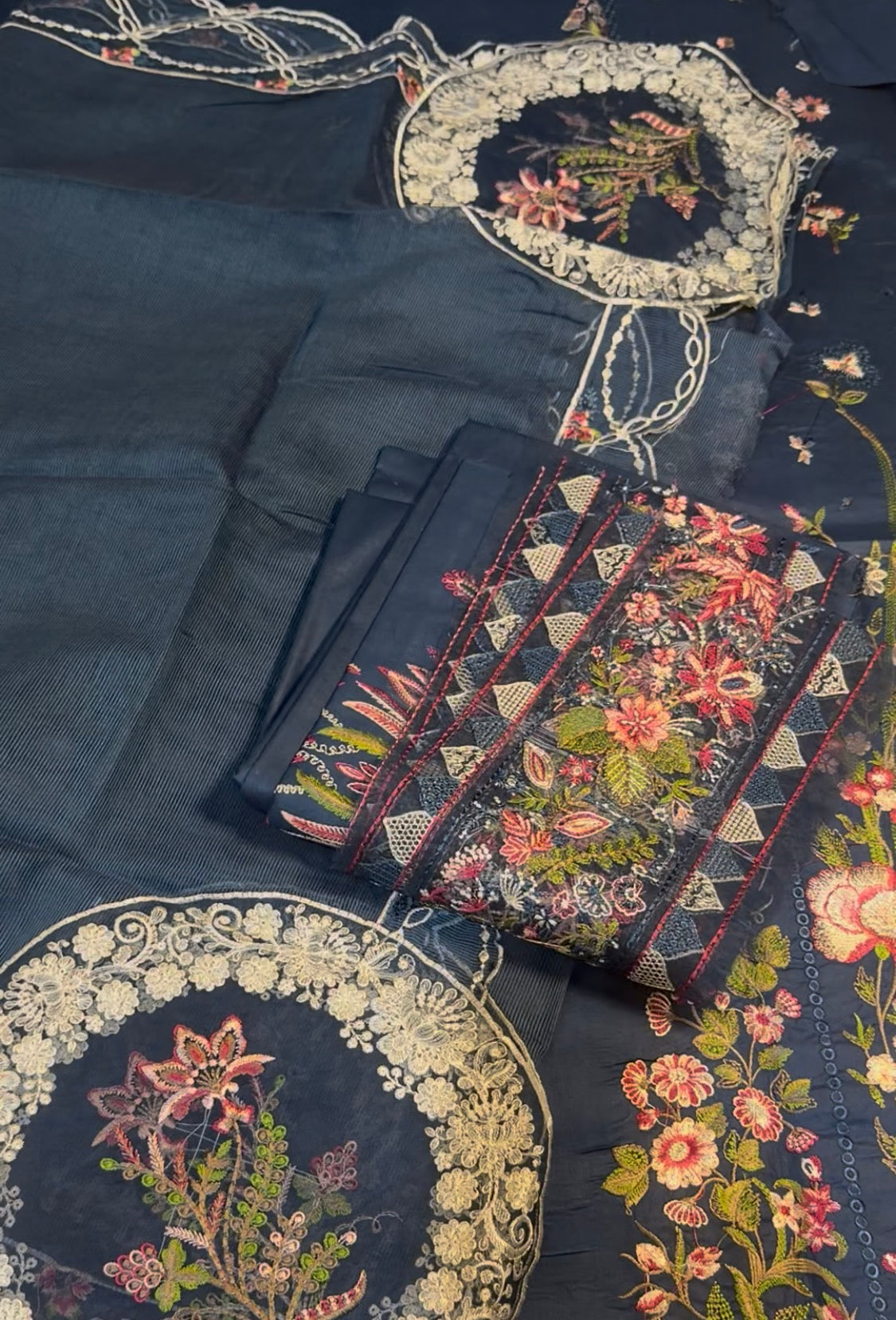 3pcs Blue Multi Goll pallu lawn