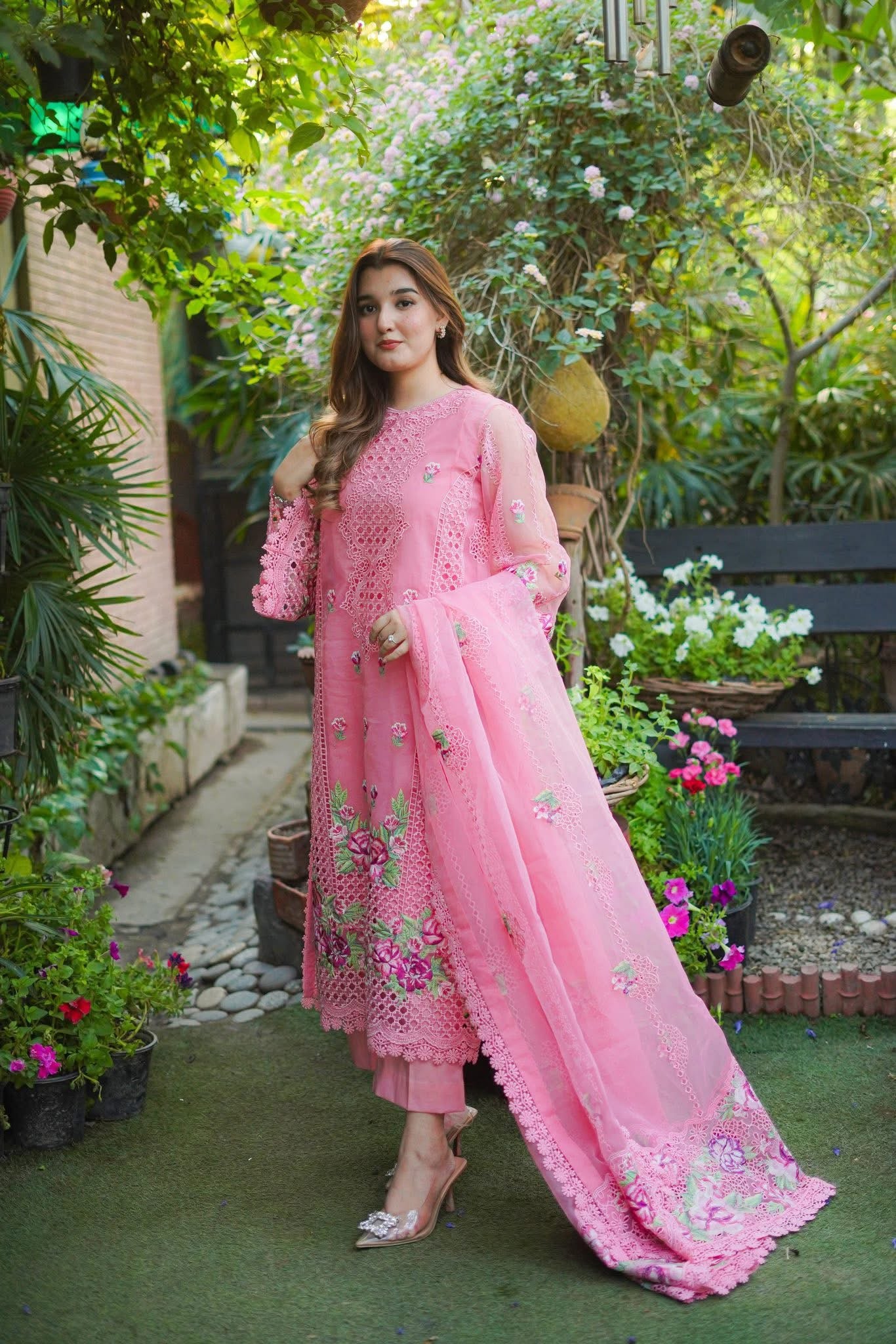 3pcs Aneelas pink gol pallu lawn