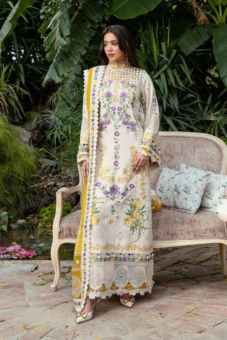3pcs Aneelas Offwhite Embroidered Winter Dhanak
