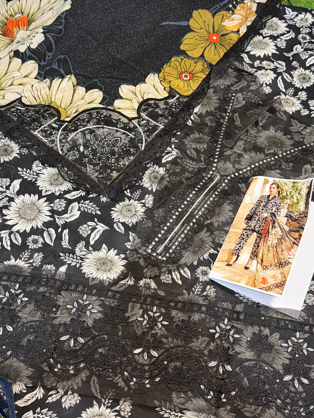 3pcs Maria B Black Lawn dupata