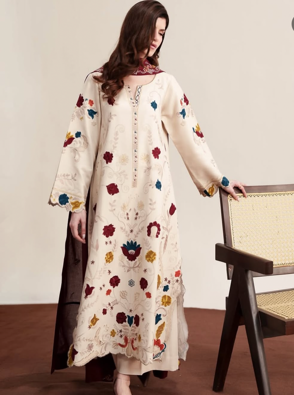 3pcs Dhanak Zaib Offwhite + Mehroon Embroidered